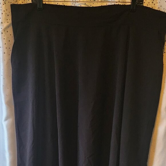 🖤 Black Flowy Torrid Skirt with Pockets - Picture 1 of 3